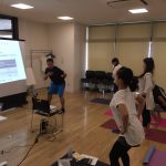 筋トレレッスン風景