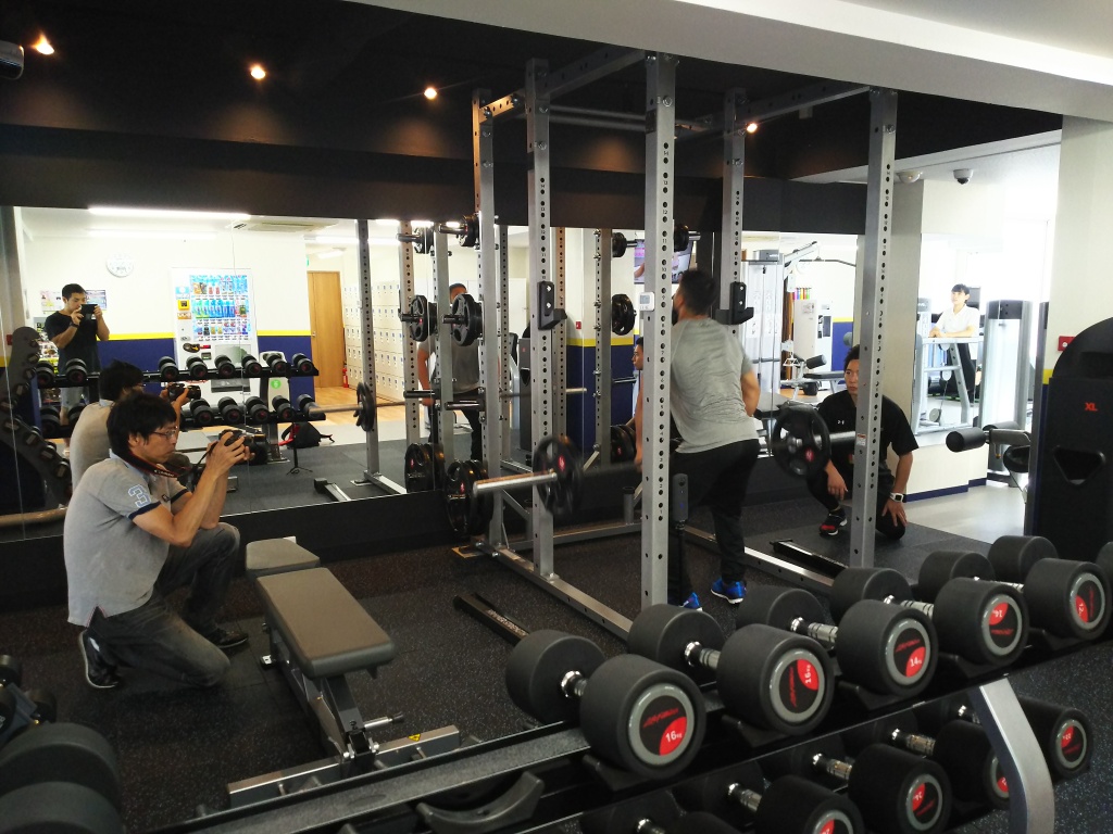 ハングクリーンの指導風景