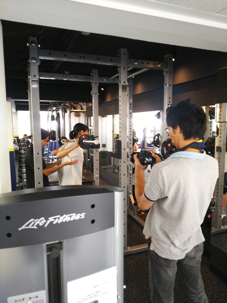 バックスクワットの指導風景